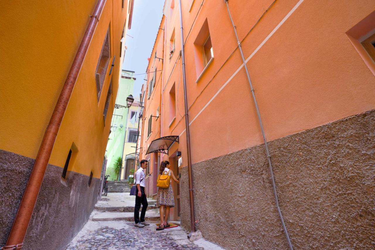 ホテル Casa Mirto ボーザ エクステリア 写真